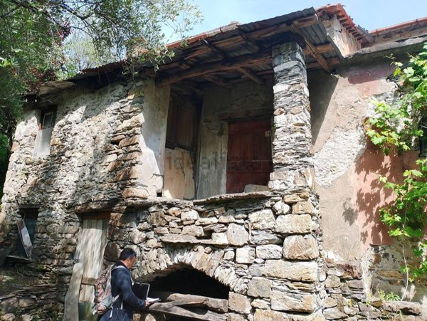 casale in vendita a Leivi in zona Bocco