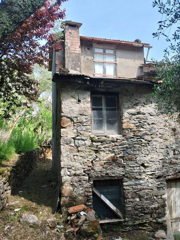 casale in vendita a Leivi in zona Bocco