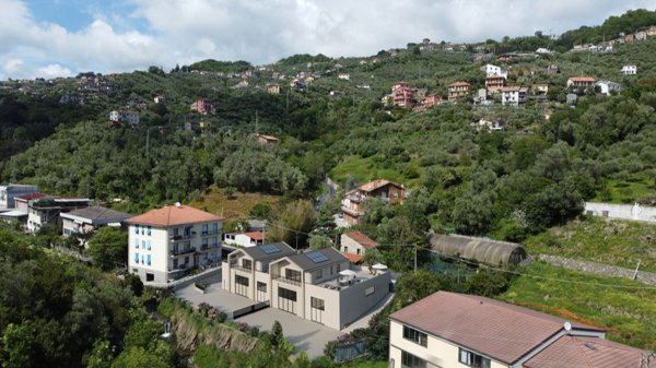 appartamento in vendita a Leivi