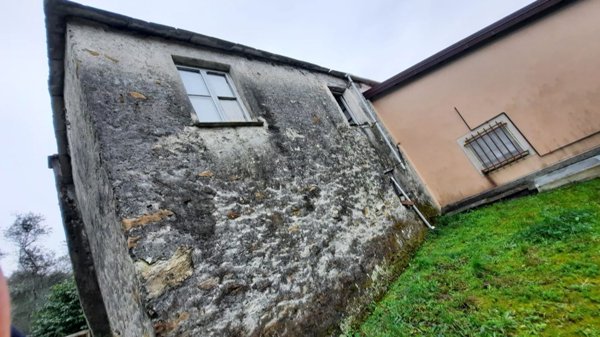 quadrivano in vendita a Leivi