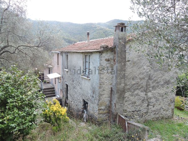 quadrivano in vendita a Leivi