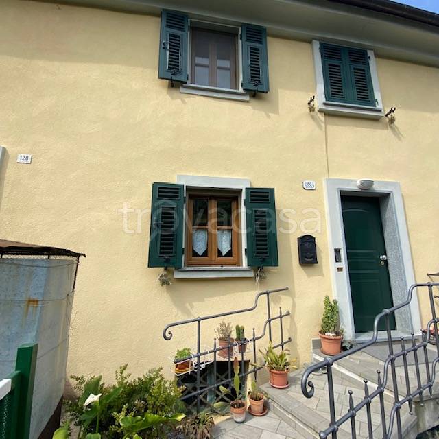 casa indipendente in vendita a Leivi in zona San Bartolomeo