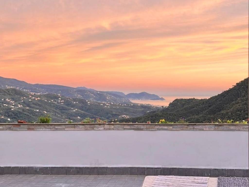 casa indipendente in vendita a Leivi in zona Bocco