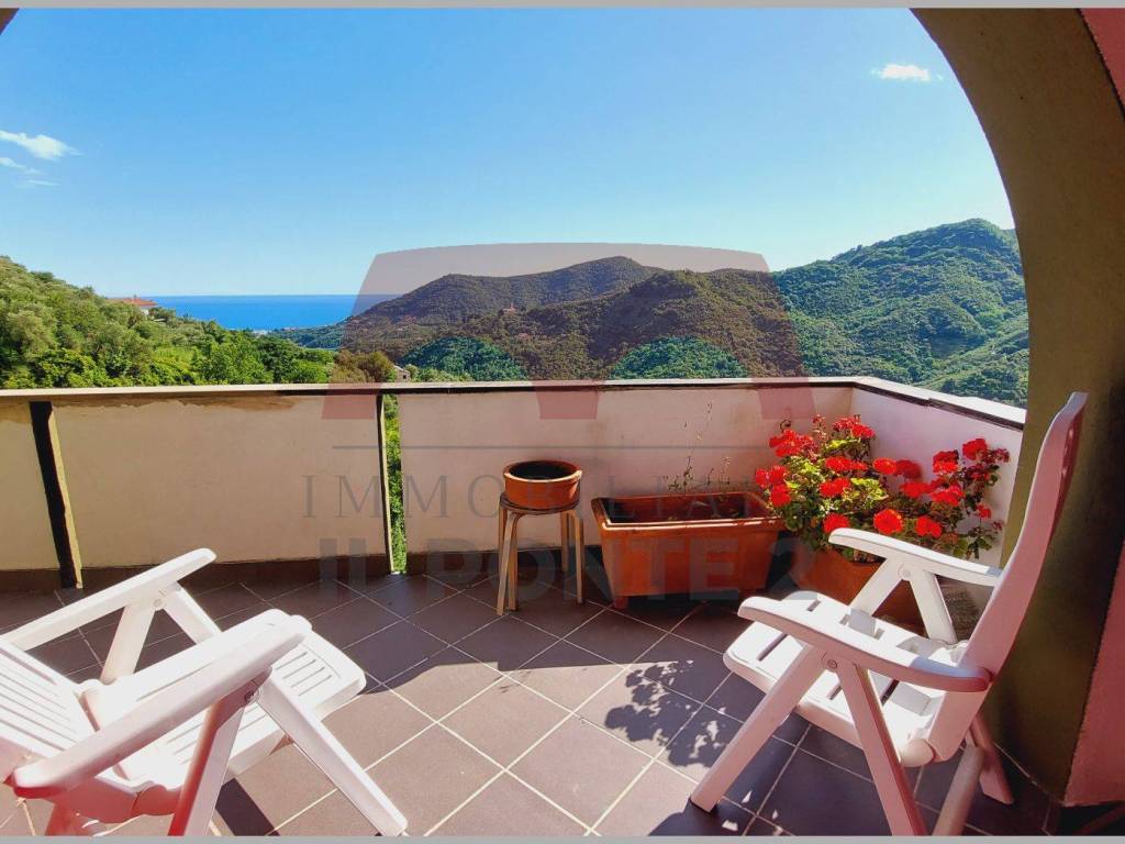 appartamento in vendita a Leivi in zona San Bartolomeo