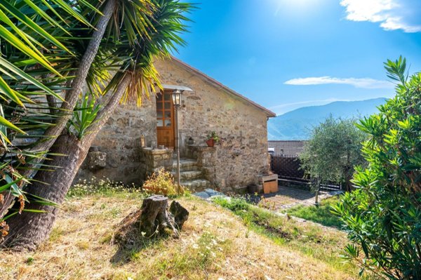 casa indipendente in vendita a Leivi