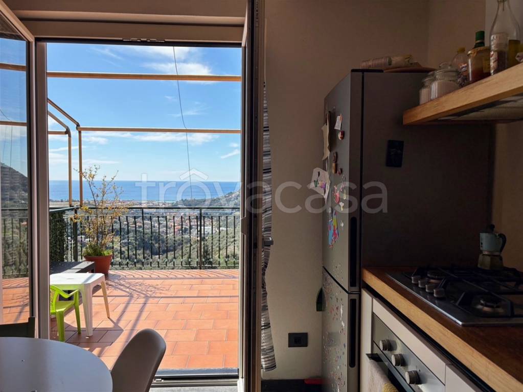 appartamento in vendita a Leivi in zona San Bartolomeo