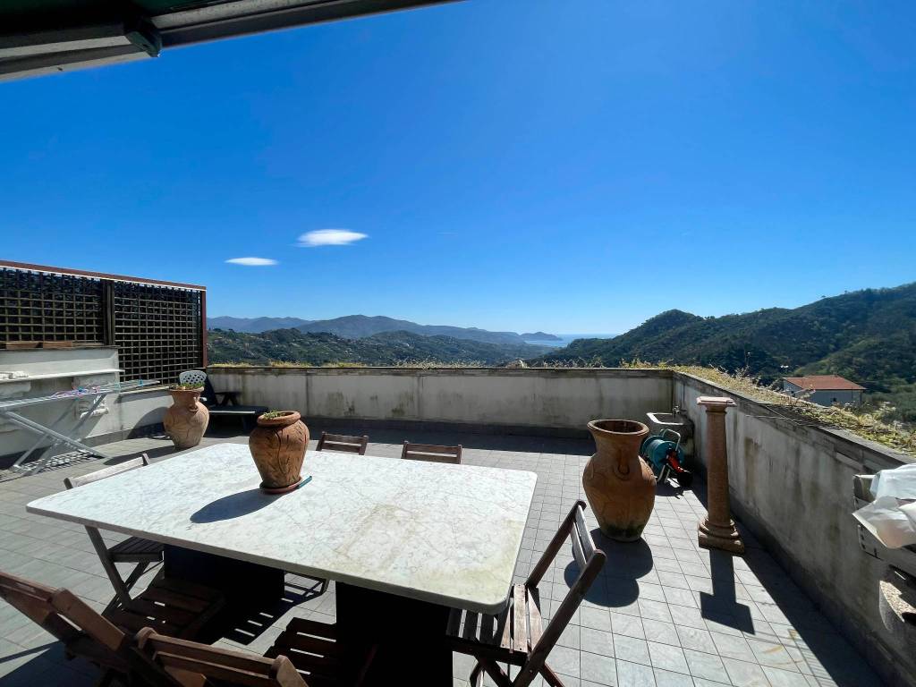 casa indipendente in vendita a Leivi in zona Bocco