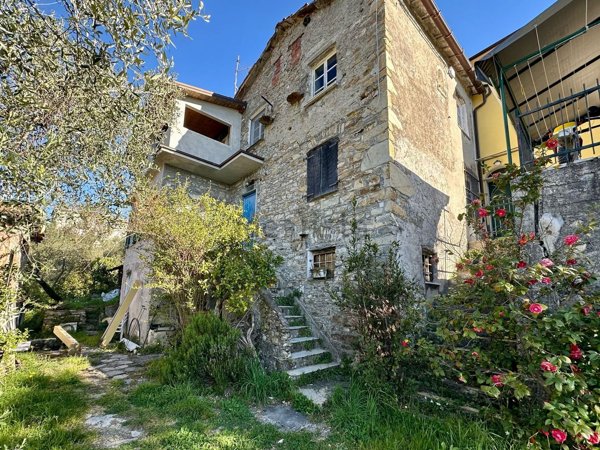 casa indipendente in vendita a Leivi