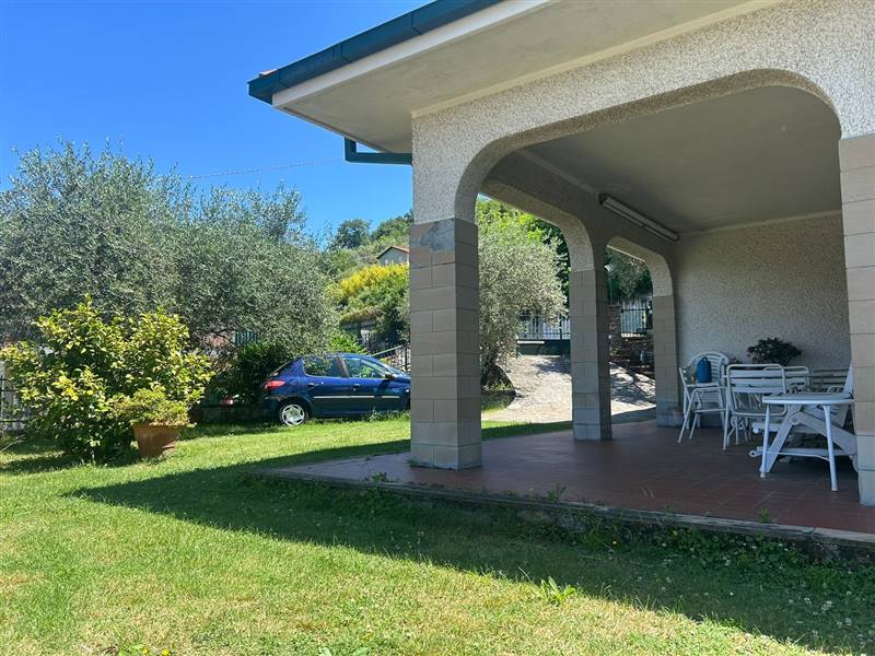 casa indipendente in vendita a Leivi in zona San Bartolomeo
