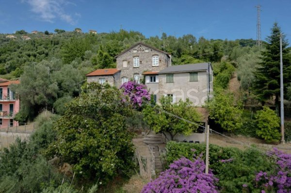 casa indipendente in vendita a Leivi in zona Solaro