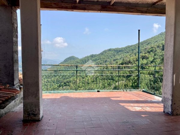appartamento in vendita a Leivi in zona Bocco