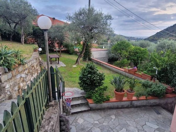 appartamento in vendita a Leivi in zona Bocco