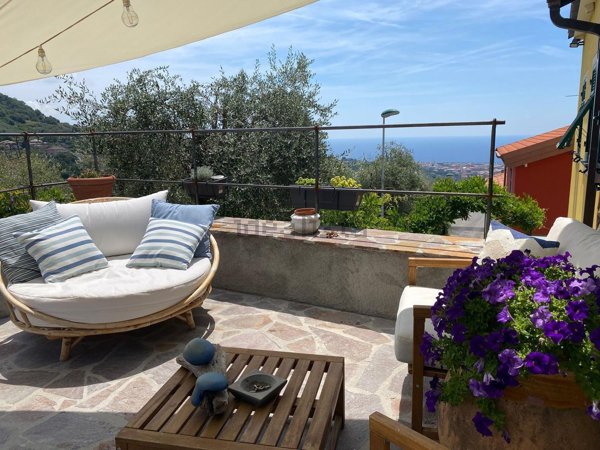 casa indipendente in vendita a Leivi in zona San Bartolomeo