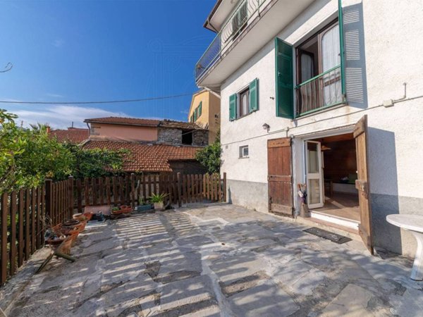 casa indipendente in vendita a Leivi in zona Bocco