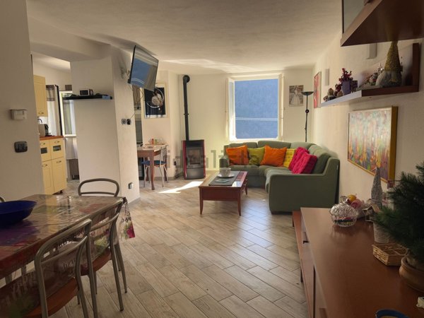 casa indipendente in vendita a Lorsica