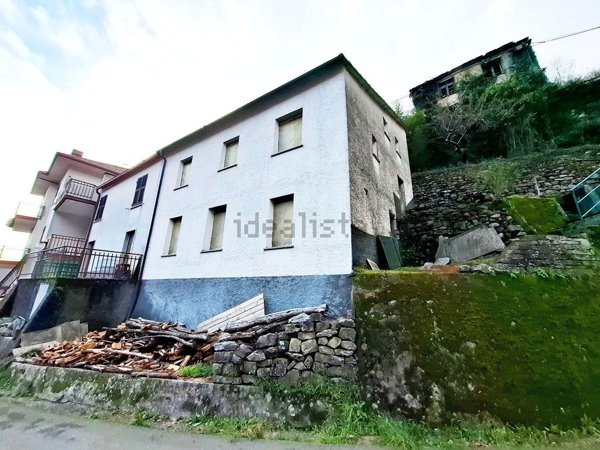 appartamento in vendita a Lorsica
