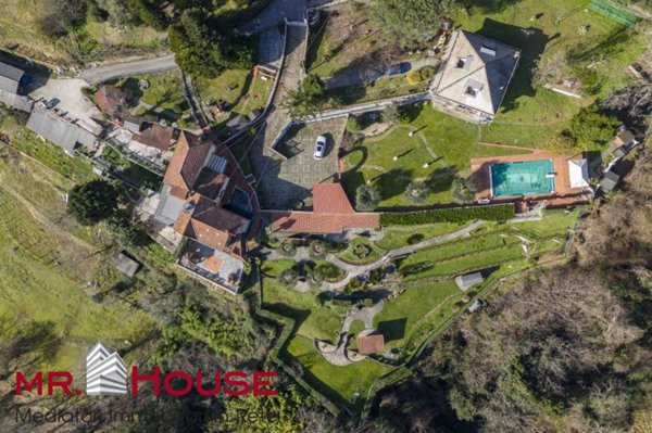 casa indipendente in vendita a Lumarzo
