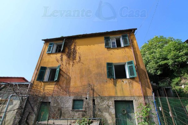 casa indipendente in vendita a Lumarzo