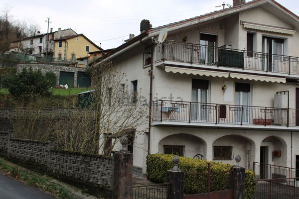 appartamento in vendita a Lumarzo