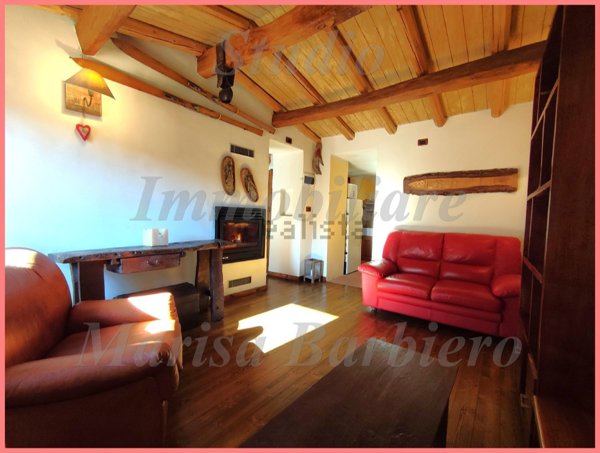 appartamento in vendita a Lumarzo in zona Pannesi