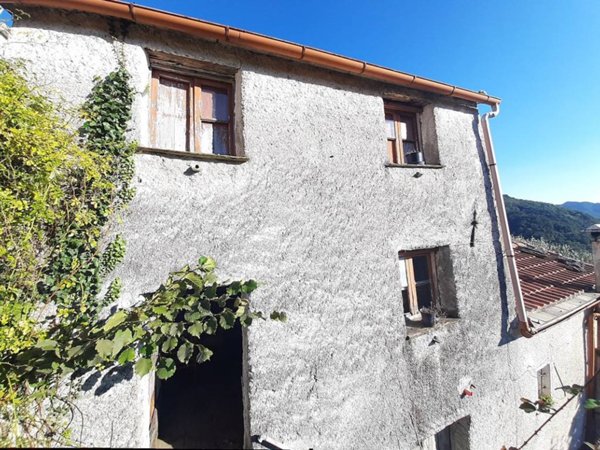 appartamento in vendita a Lumarzo