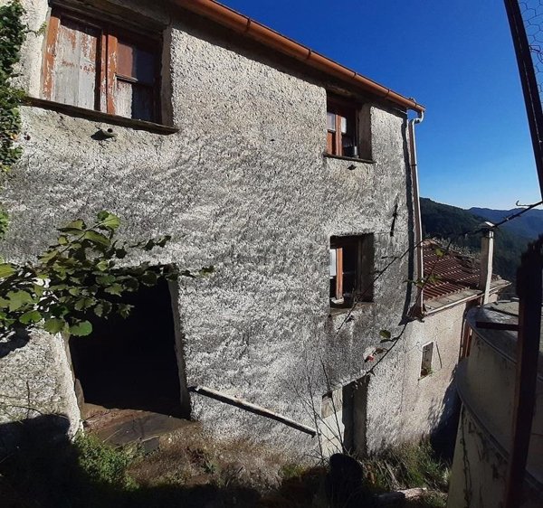 appartamento in vendita a Lumarzo