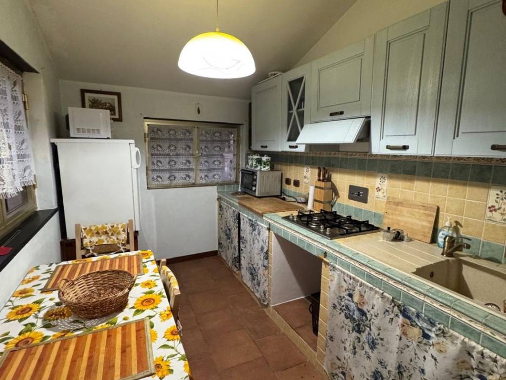 appartamento in vendita a Lumarzo in zona Ferriere