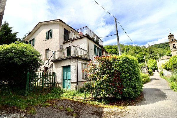 casa indipendente in vendita a Lumarzo in zona Lagomarsino