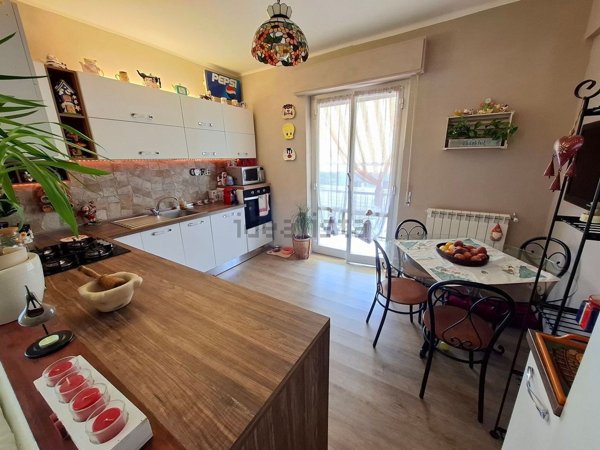 casa indipendente in vendita a Lumarzo