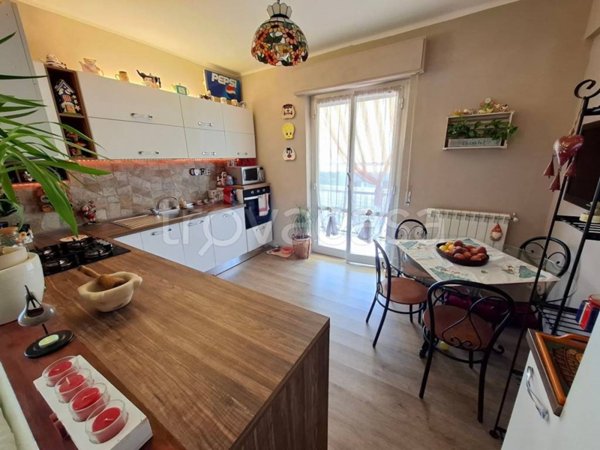 casa indipendente in vendita a Lumarzo in zona Piane