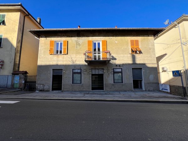 locale commerciale in vendita a Masone