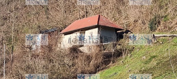 casa indipendente in vendita a Masone