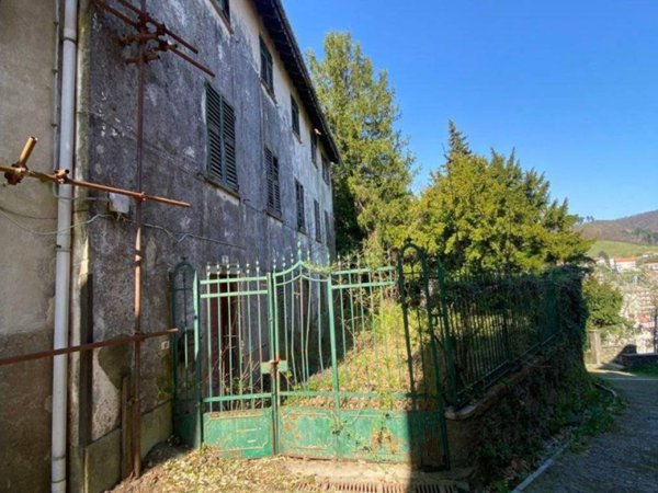 casa indipendente in vendita a Masone