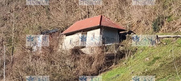 casa indipendente in vendita a Masone in zona San Pietro