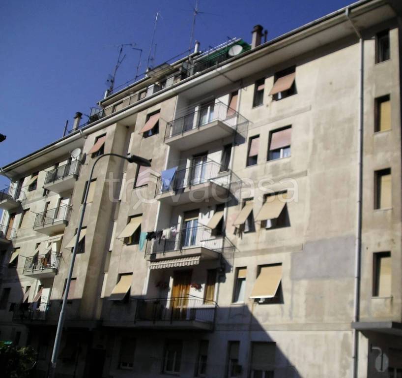 appartamento in vendita a Masone in zona San Pietro