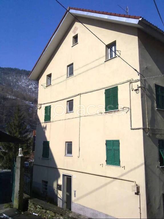 appartamento in vendita a Masone in zona San Pietro