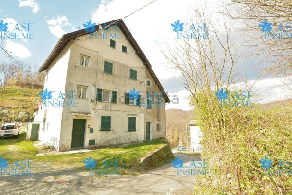 appartamento in vendita a Masone