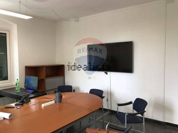 ufficio in vendita a Mele