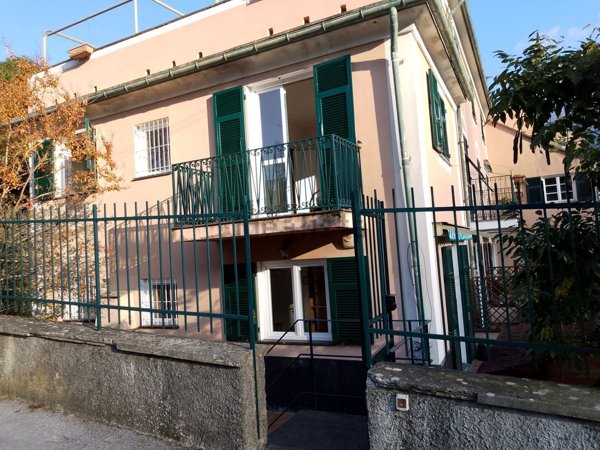 appartamento in vendita a Mele in zona Acquasanta