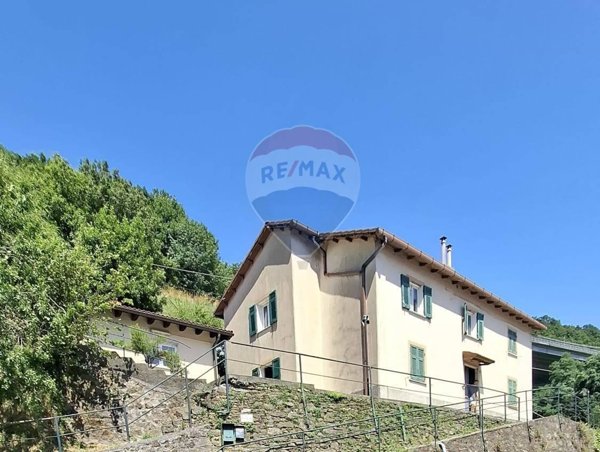 casa indipendente in vendita a Mele in zona Fado