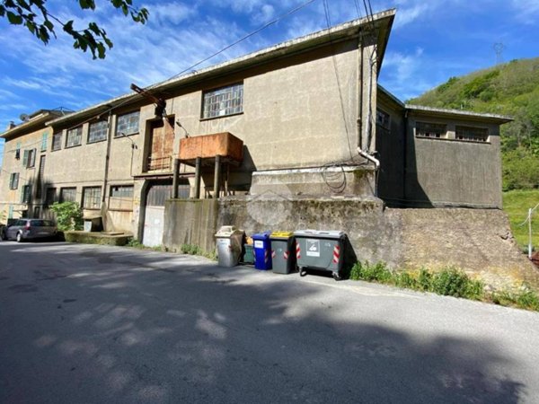 locale commerciale in vendita a Mele in zona Acquasanta