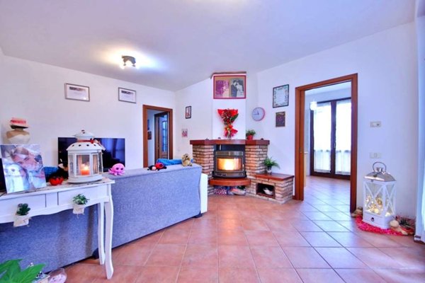 appartamento in vendita a Mele in zona Ferriera