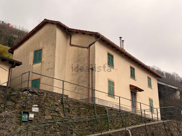 casa indipendente in vendita a Mele in zona Fado