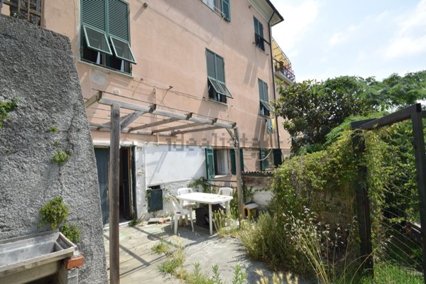 appartamento in vendita a Mele in zona Ferriera