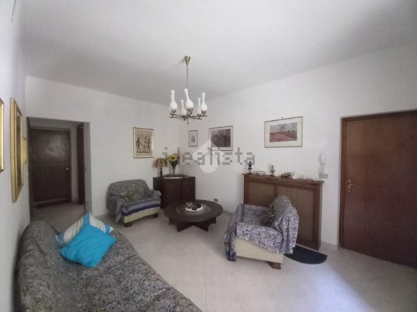 appartamento in vendita a Mezzanego
