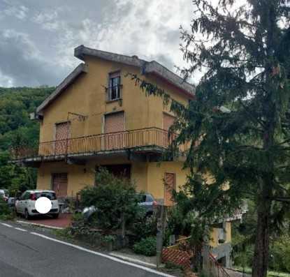 appartamento in vendita a Mezzanego in zona Isola di Borgonovo