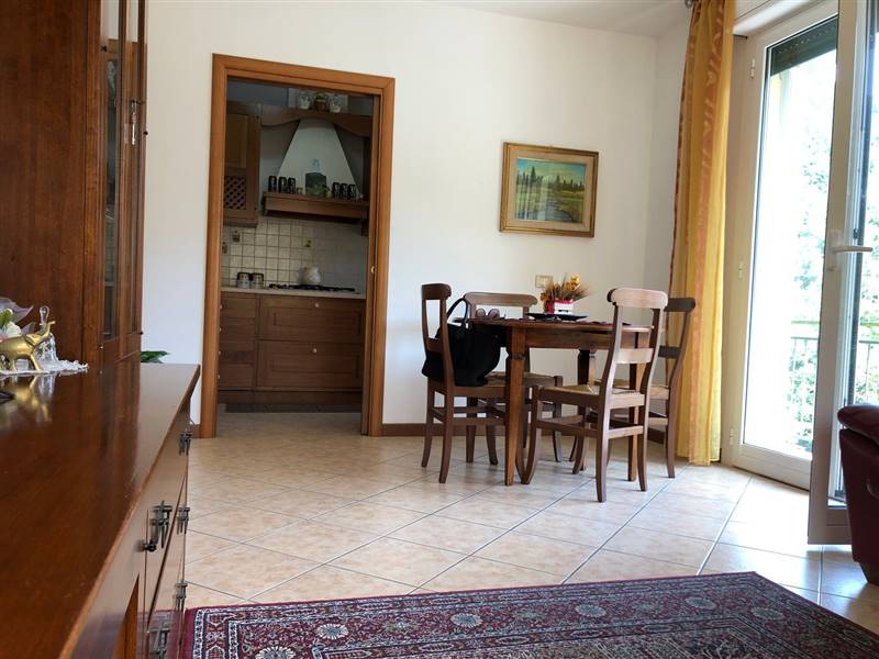 appartamento in vendita a Mezzanego