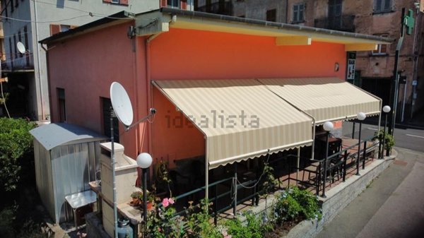 negozio in vendita a Mezzanego