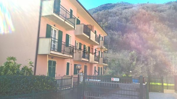 appartamento in vendita a Mezzanego