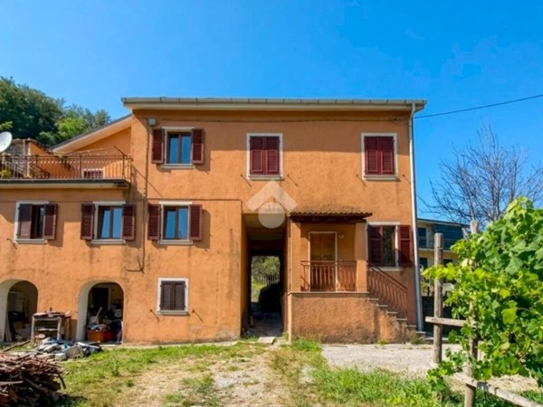 casa semindipendente in vendita a Mezzanego in zona Vignolo